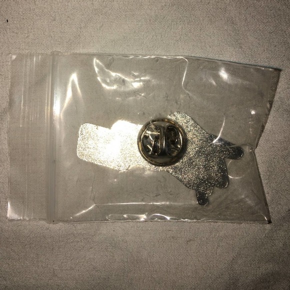 JOCKEY Mr. Flower Fantastic ComplexCon Enamel Pin - Picture 3 of 13